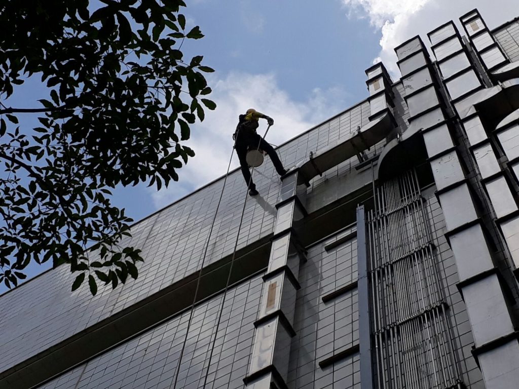 Facade Cleaning in Singapore